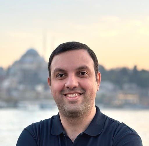 Mostafa Moradian