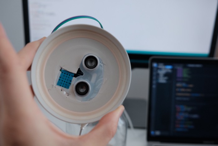 Sensors in the lid Sensors in the lid